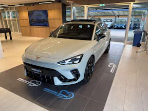 CUPRA LEON ST 2.0 TSi VZ 333PS 4Drive DSG-Automat