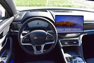 BYD Seal U DM-i Design AWD