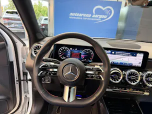 MERCEDES-BENZ GLB 250 4Matic AMG-Line G-Tronic Automat