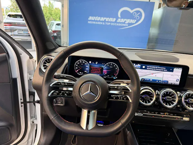 MERCEDES-BENZ GLB 250 4Matic AMG-Line G-Tronic Automat