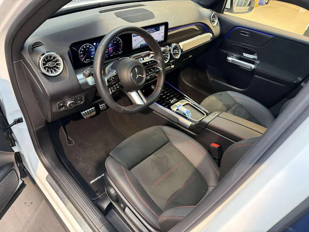 MERCEDES-BENZ GLB 250 4Matic AMG-Line G-Tronic Automat