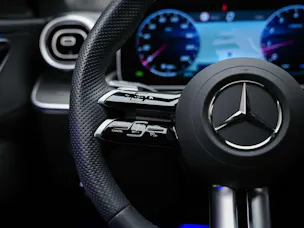 MERCEDES-BENZ C 300 Limo AMG Advance *Werksgarantie*20" Felgen*