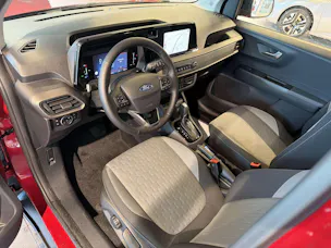 FORD Tourneo Courier 1.0 EcoBoost Titanium Automat