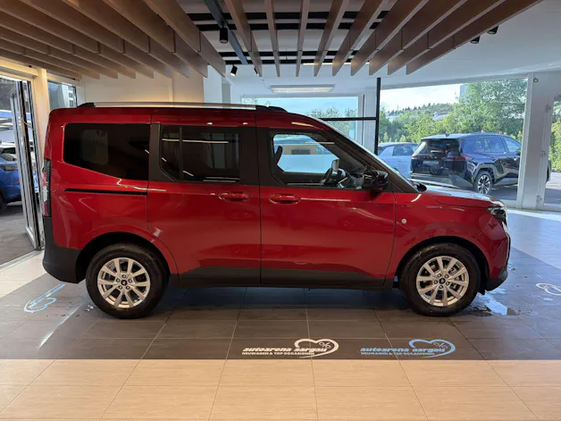 FORD Tourneo Courier 1.0 EcoBoost Titanium Automat