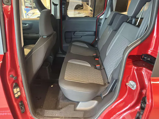 FORD Tourneo Courier 1.0 EcoBoost Titanium Automat