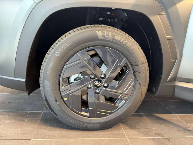 HYUNDAI Tucson 1.6 TGDI HEV Black Line Automat