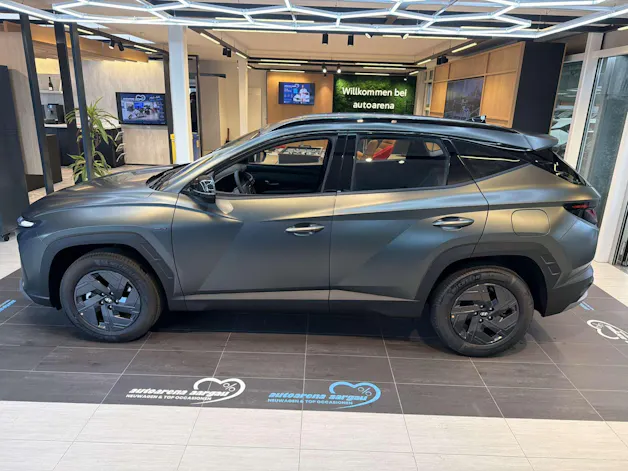 HYUNDAI Tucson 1.6 TGDI HEV Black Line Automat