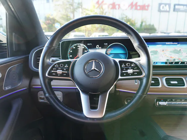 MERCEDES-BENZ GLE 300 d 4Matic 9G-Tronic
