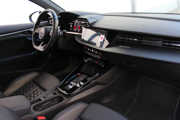 AUDI RS3 Limousine 2.5 TSI quattro S-tronic 🎉1.9%-LEASINGAKTION🎉