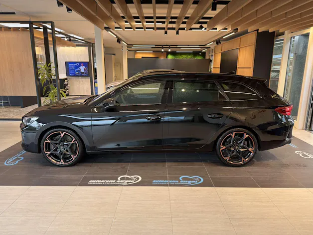 CUPRA LEON ST 2.0 TSi VZ 333PS 4Drive DSG-Automat