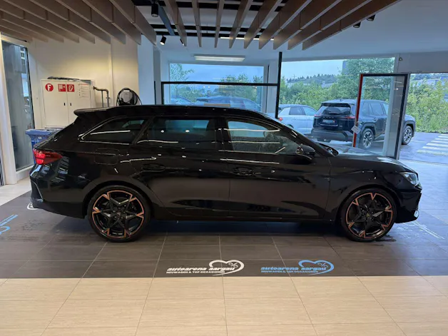 CUPRA LEON ST 2.0 TSi VZ 333PS 4Drive DSG-Automat