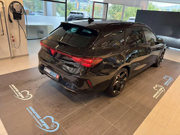 CUPRA LEON ST 2.0 TSi VZ 333PS 4Drive DSG-Automat