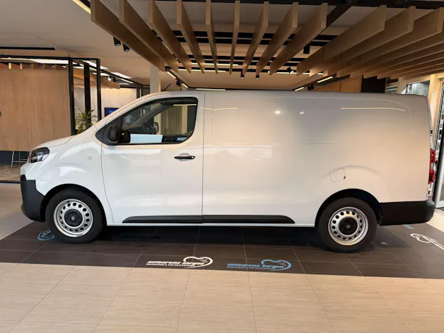 FIAT Scudo 2.0 BlueHDi L3 3-Plätzer EAT-Automat