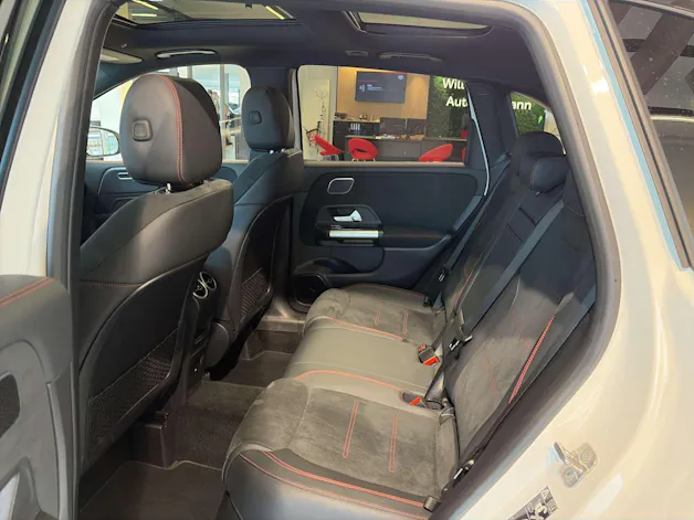 MERCEDES-BENZ B 250 4Matic AMG Line DCT-Automat