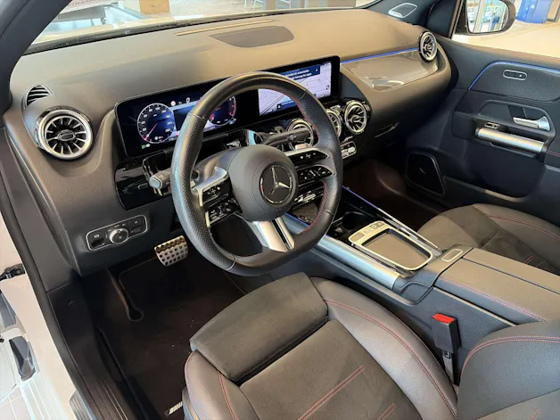MERCEDES-BENZ B 250 4Matic AMG Line DCT-Automat