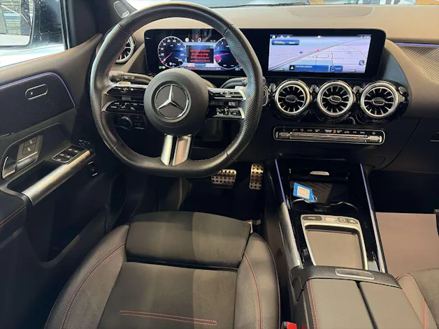MERCEDES-BENZ B 250 4Matic AMG Line DCT-Automat