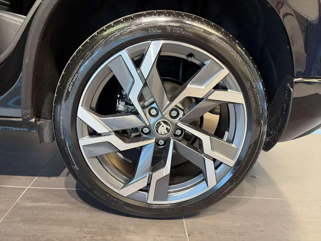 SKODA Karoq 2.0 TSi SportLine 4x4 DSG-Automat