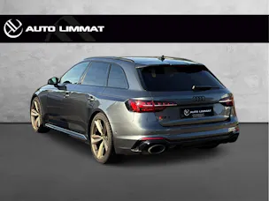 AUDI RS4 Avant quattro tiptronic
