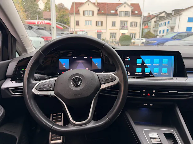 VW Golf 2.0 TDI DSG *** PANORAMAGLASDACH & MATRIX LED ***