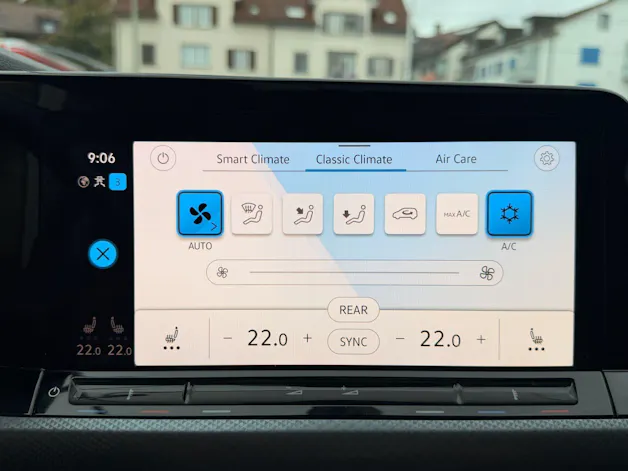 VW Golf 2.0 TDI DSG *** PANORAMAGLASDACH & MATRIX LED ***