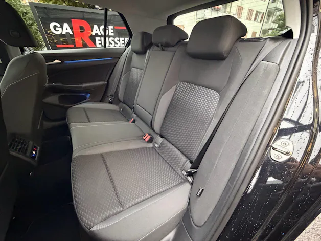 VW Golf 2.0 TDI DSG *** PANORAMAGLASDACH & MATRIX LED ***