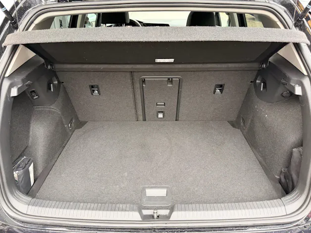 VW Golf 2.0 TDI DSG *** PANORAMAGLASDACH & MATRIX LED ***