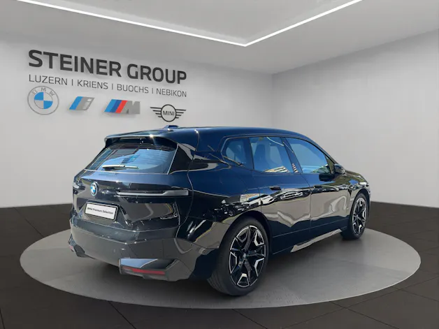 BMW iX xDrive40