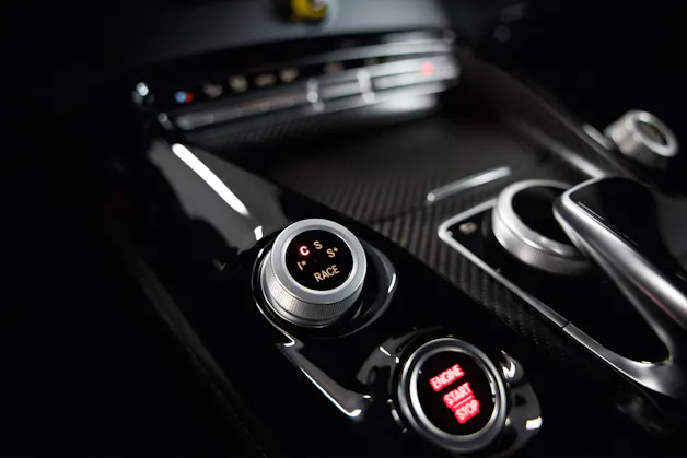 MERCEDES-BENZ AMG GT R Speedshift DCT *CH-Fhz.*