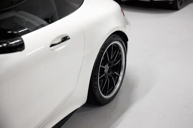 MERCEDES-BENZ AMG GT R Speedshift DCT *CH-Fhz.*