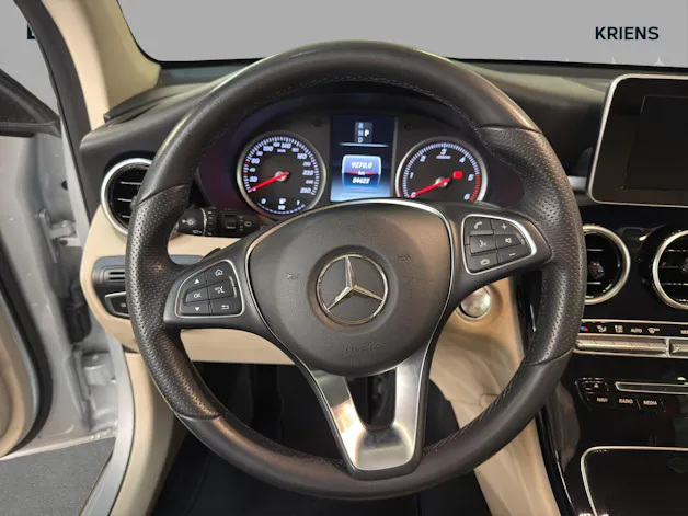 MERCEDES-BENZ GLC 250 d 4M - Exclusive / Rückfahrkamera / Park-Paket / Spiegel-Paket