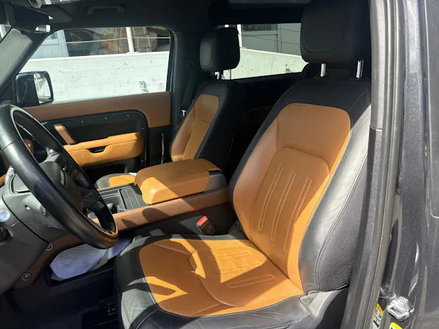 Land Rover Defender 90 P400 I6 First Edition 3.0 AT8