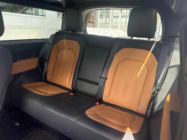 Land Rover Defender 90 P400 I6 First Edition 3.0 AT8