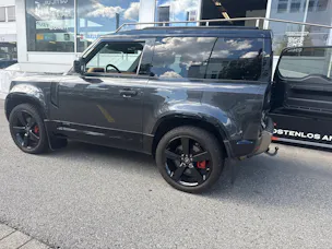 Land Rover Defender 90 P400 I6 First Edition 3.0 AT8