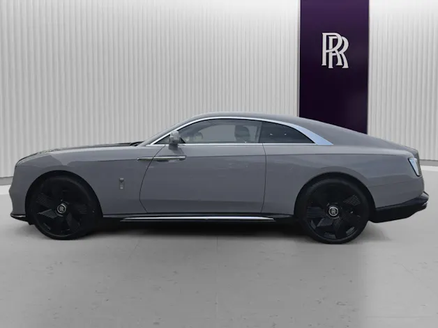 Rolls Royce ROLLS-ROYCE Spectre - Silver Badge