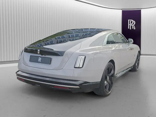 Rolls Royce ROLLS-ROYCE Spectre - Silver Badge