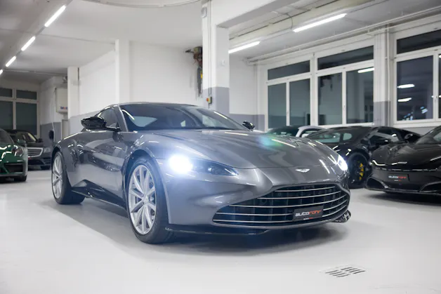 ASTON MARTIN V8 Vantage 4.0 Coupé