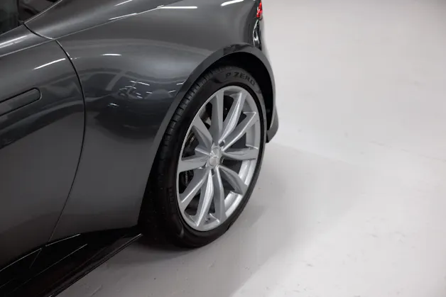 ASTON MARTIN V8 Vantage 4.0 Coupé