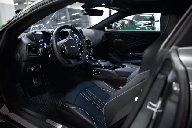 ASTON MARTIN V8 Vantage 4.0 Coupé