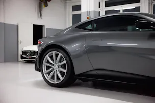 ASTON MARTIN V8 Vantage 4.0 Coupé