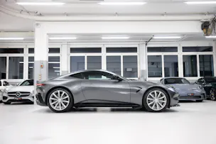 ASTON MARTIN V8 Vantage 4.0 Coupé