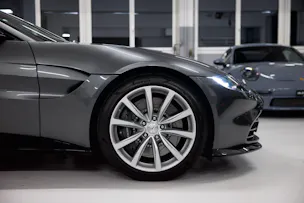 ASTON MARTIN V8 Vantage 4.0 Coupé