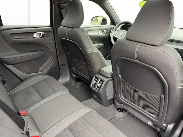 VOLVO EX40 Twin Black Edition AWD