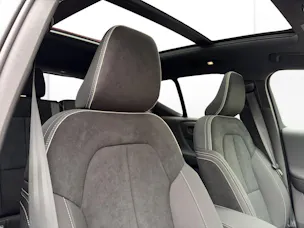 VOLVO EX40 Twin Black Edition AWD