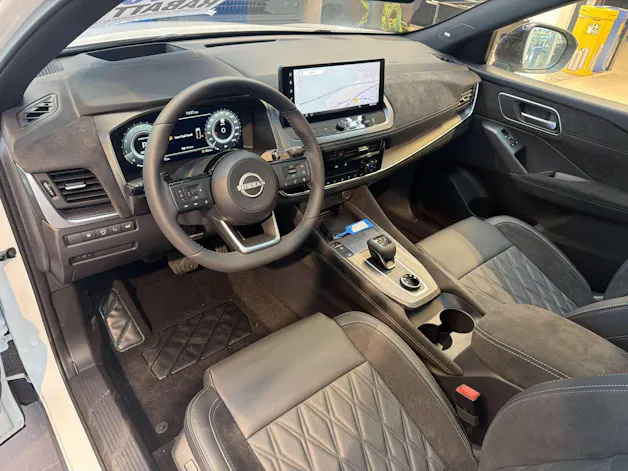 NISSAN Qashqai 1.3 DIG-T MHEV Tekna+ 4x4 Xtronic-Automat