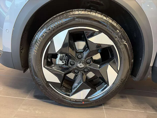 RENAULT Captur 1.8 E-Tech 160 Techno DHT-Automat