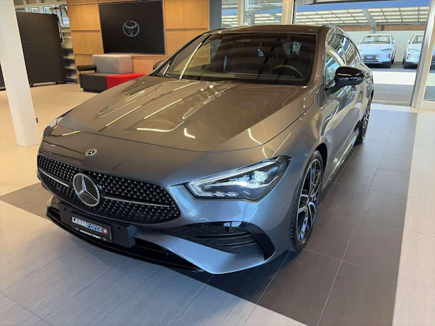 MERCEDES-BENZ CLA Shooting Brake 200 AMG Line Advanced Plus DCT-Automat