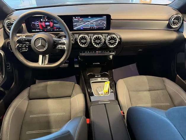 MERCEDES-BENZ CLA Shooting Brake 200 AMG Line Advanced Plus DCT-Automat