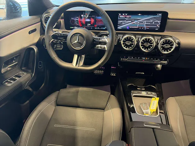 MERCEDES-BENZ CLA Shooting Brake 200 AMG Line Advanced Plus DCT-Automat