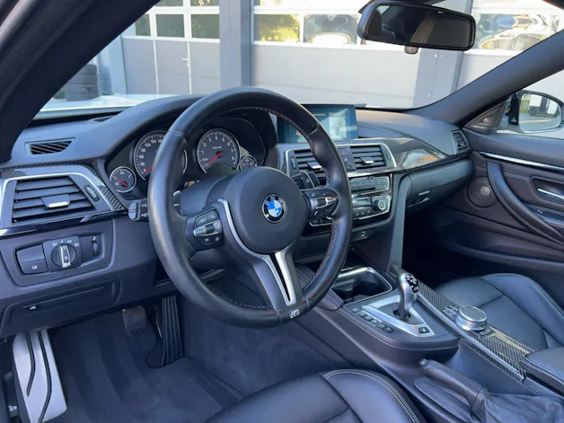 BMW M4 Coupé Competition DKG