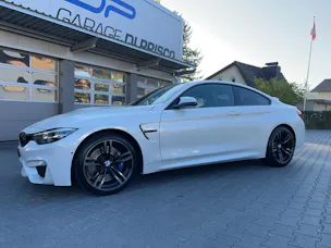 BMW M4 Coupé Competition DKG